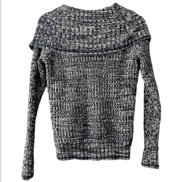 Guess slouchy cowl neck navy blue and white knit sweater womens size medium - Picture 2 of 11